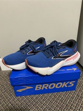 Brooks Royal Blue and Coral Women's Running Sneakers